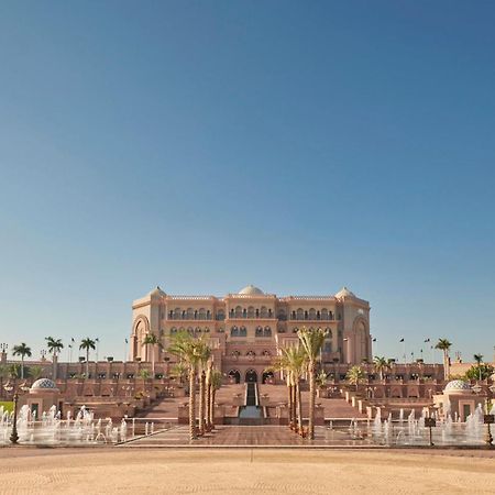 Emirates Palace Mandarin Oriental, Abú Dhabí Exteriér fotografie The Emirates Palace